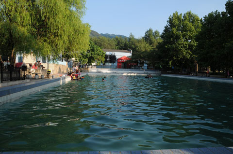 校园风景之 游泳池